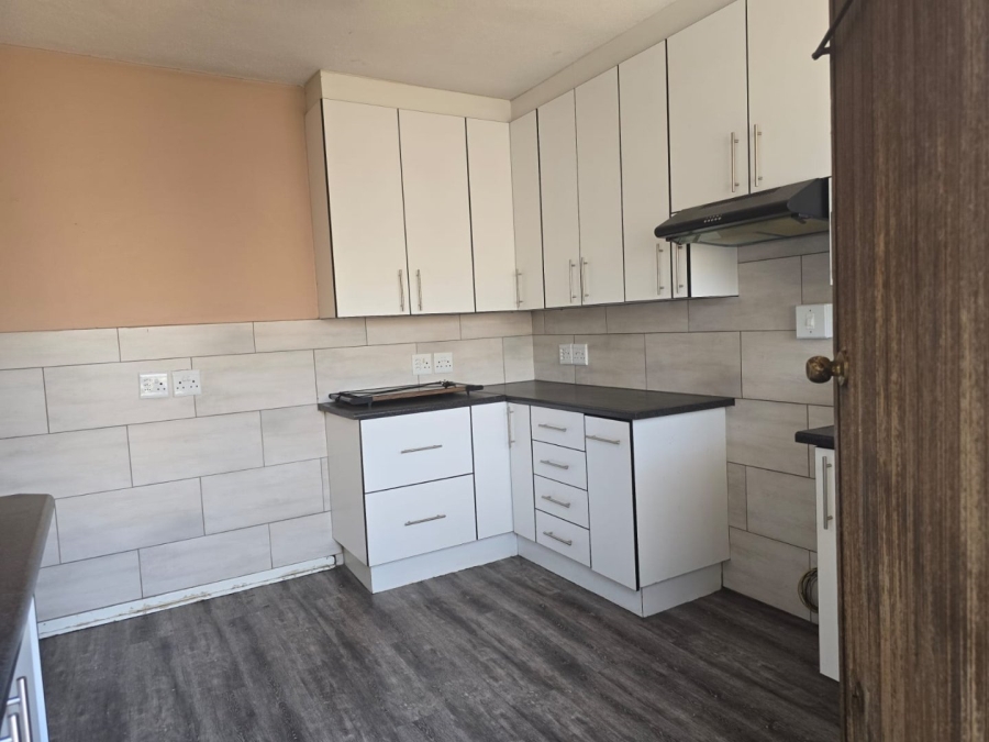 2 Bedroom Property for Sale in Witfield Gauteng