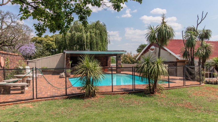 5 Bedroom Property for Sale in Eastleigh Ridge Gauteng