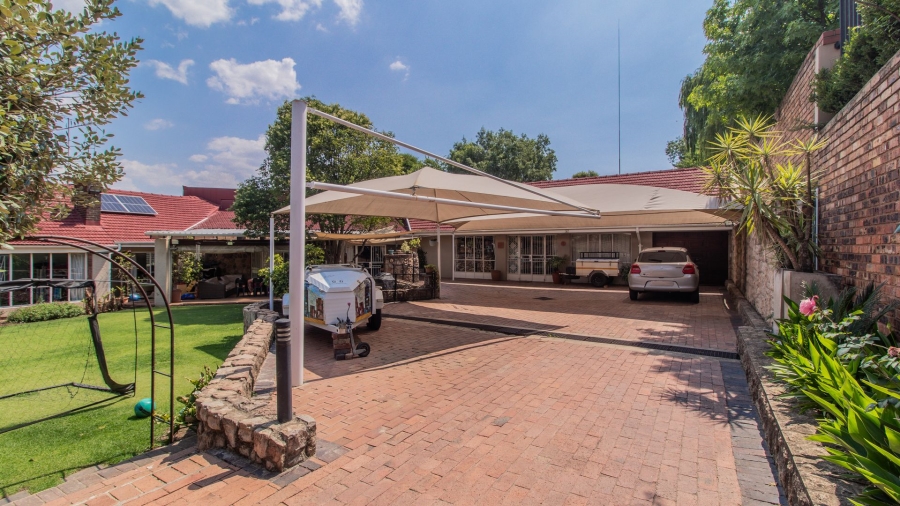 5 Bedroom Property for Sale in Eastleigh Ridge Gauteng