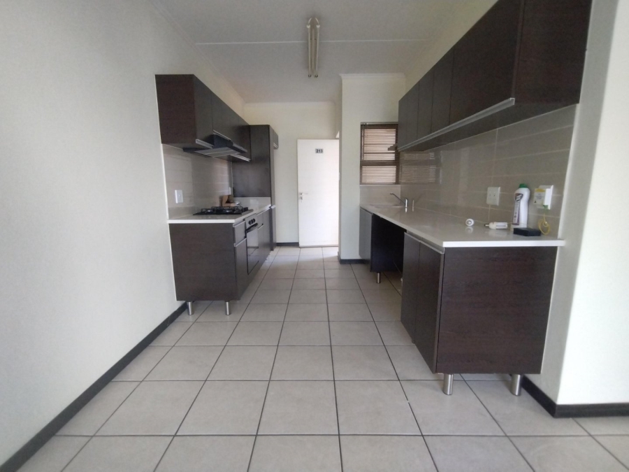 To Let 3 Bedroom Property for Rent in Oakdene Gauteng