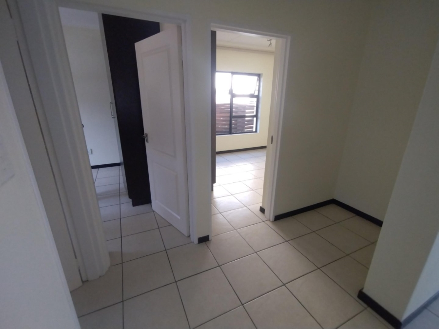 To Let 3 Bedroom Property for Rent in Oakdene Gauteng