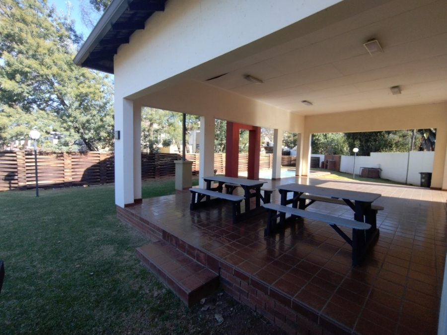 To Let 3 Bedroom Property for Rent in Oakdene Gauteng