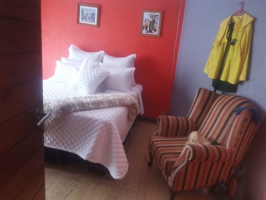 3 Bedroom Property for Sale in Commercia Gauteng