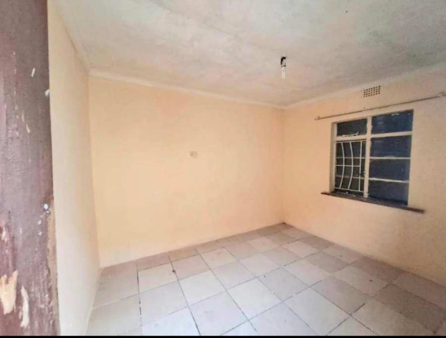 15 Bedroom Property for Sale in South Hills Gauteng