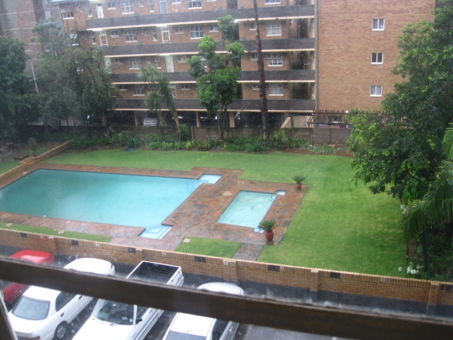 To Let 3 Bedroom Property for Rent in Sunnyside Gauteng