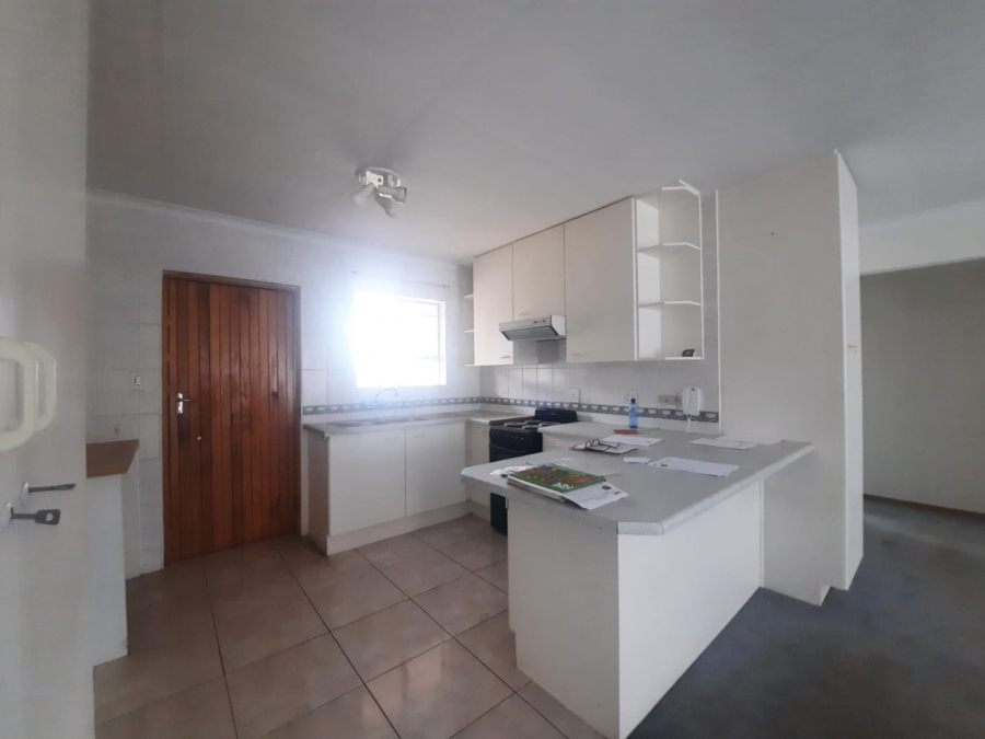 2 Bedroom Property for Sale in Discovery Gauteng