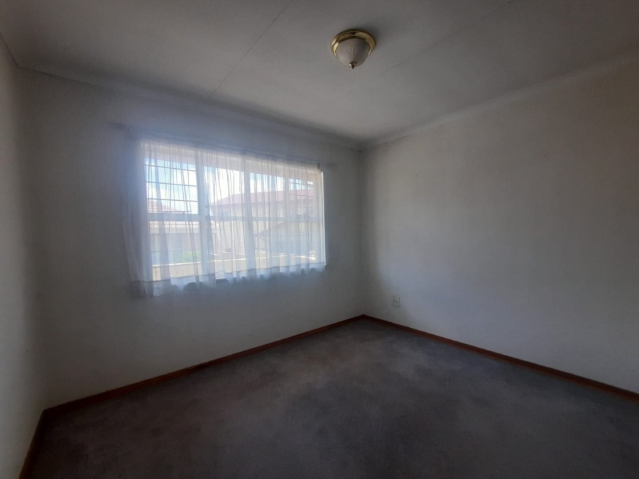 2 Bedroom Property for Sale in Discovery Gauteng