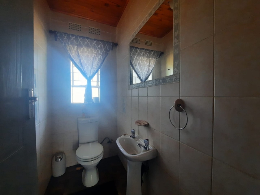 4 Bedroom Property for Sale in Wilro Park Gauteng