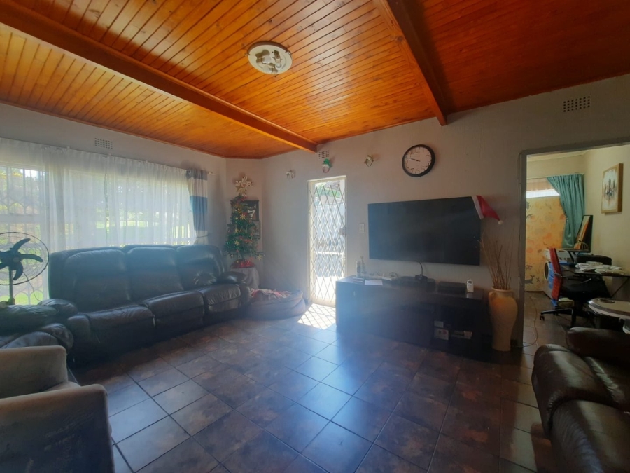 4 Bedroom Property for Sale in Wilro Park Gauteng