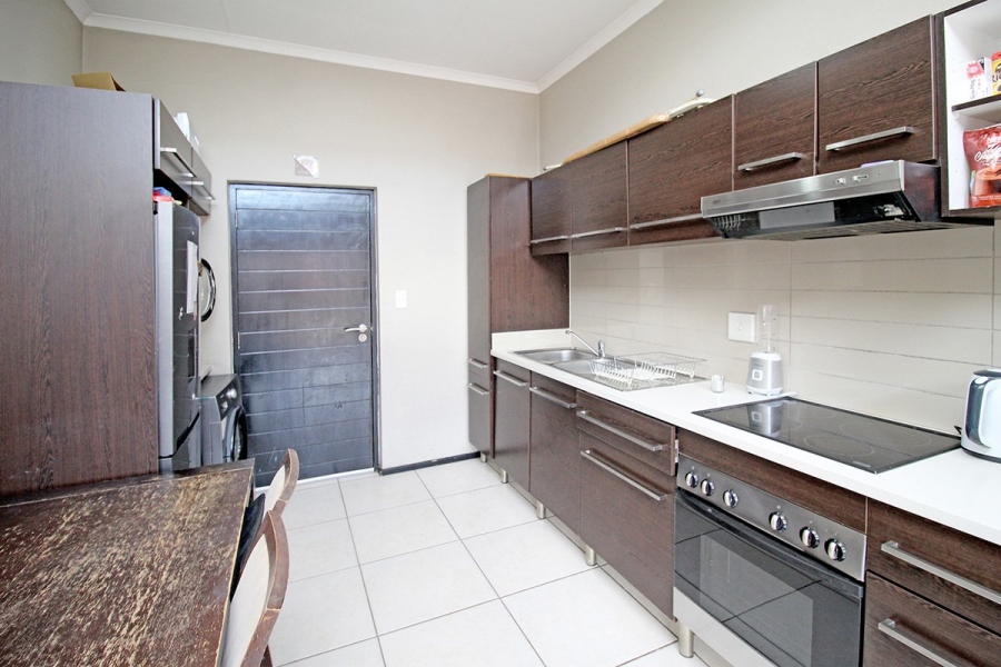 2 Bedroom Property for Sale in Greenstone Hill Gauteng