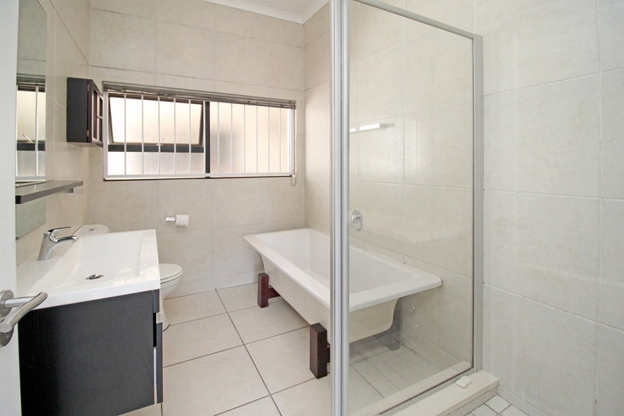 2 Bedroom Property for Sale in Greenstone Hill Gauteng