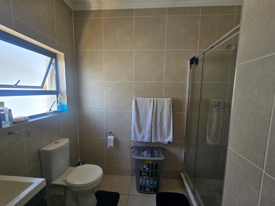 1 Bedroom Property for Sale in Longmeadow Gauteng