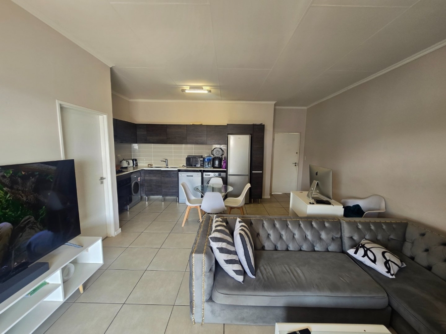 1 Bedroom Property for Sale in Longmeadow Gauteng