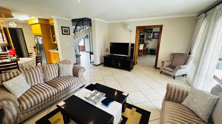 4 Bedroom Property for Sale in Bedford Gardens Gauteng