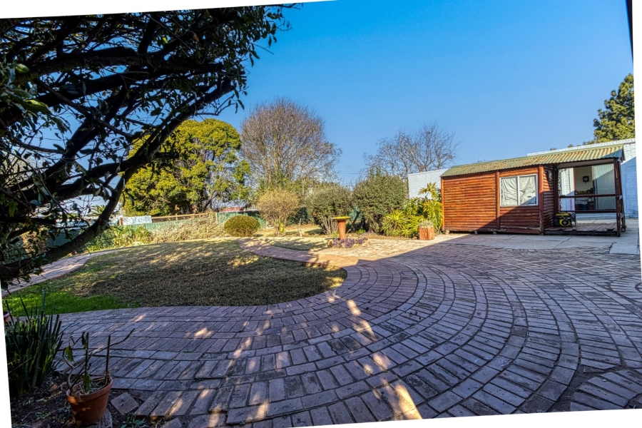 3 Bedroom Property for Sale in Discovery Gauteng