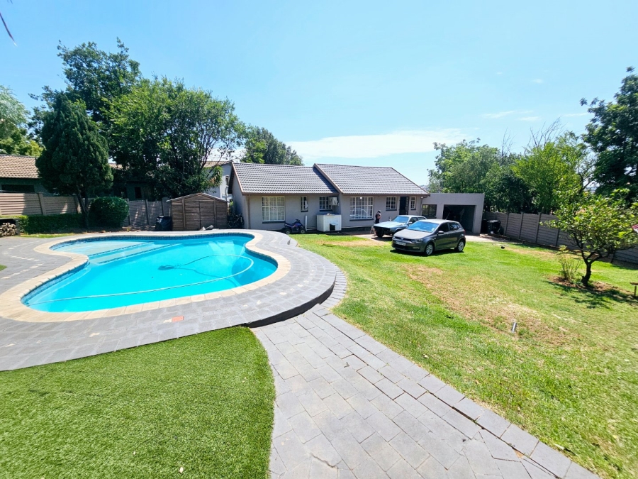 3 Bedroom Property for Sale in Heuweloord Gauteng