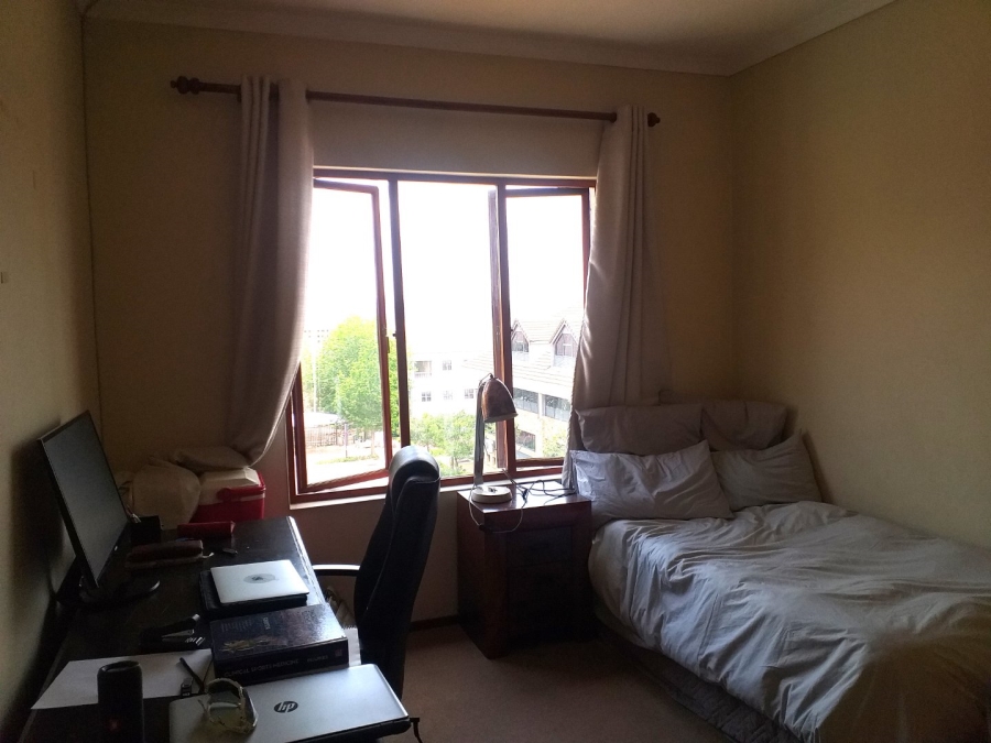 To Let 2 Bedroom Property for Rent in Sunninghill Gauteng