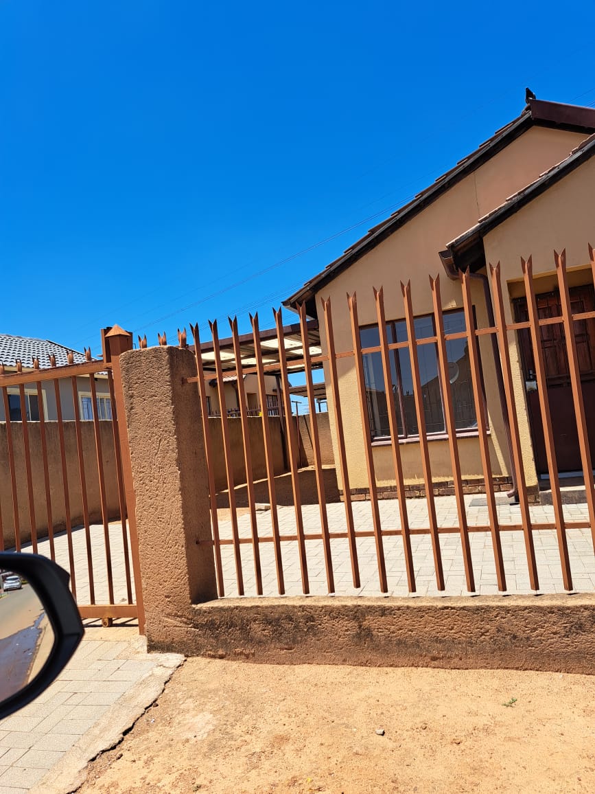 2 Bedroom Property for Sale in Soshanguve VV Gauteng