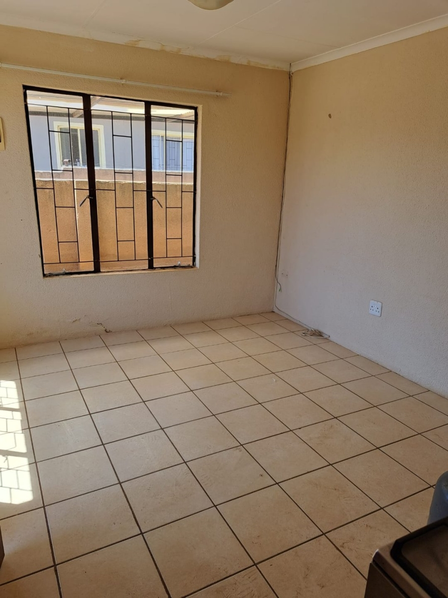 2 Bedroom Property for Sale in Soshanguve VV Gauteng