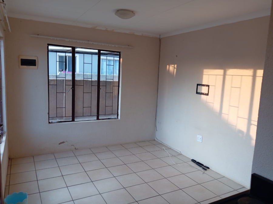 2 Bedroom Property for Sale in Soshanguve VV Gauteng