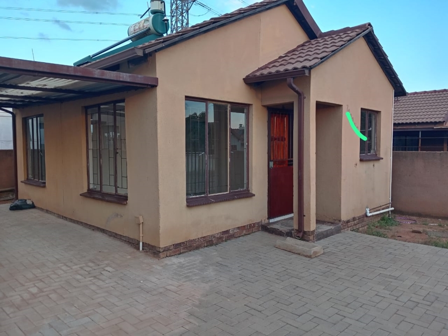 2 Bedroom Property for Sale in Soshanguve VV Gauteng