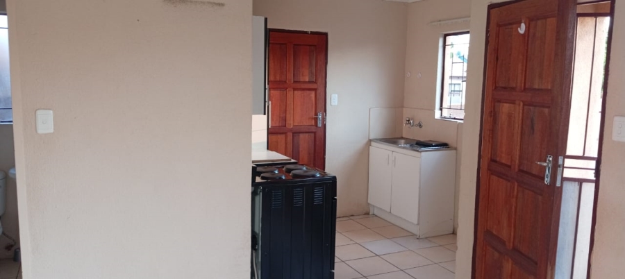 2 Bedroom Property for Sale in Soshanguve VV Gauteng