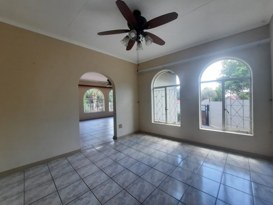 3 Bedroom Property for Sale in Helderkruin Gauteng