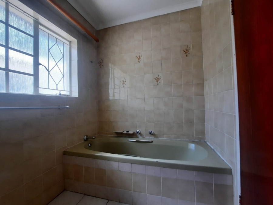 3 Bedroom Property for Sale in Helderkruin Gauteng