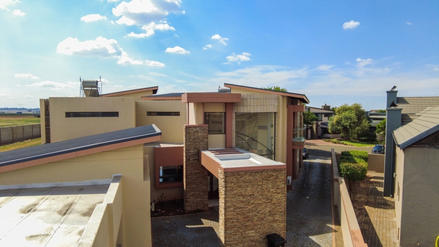 4 Bedroom Property for Sale in Serengeti Lifestyle Estate Gauteng