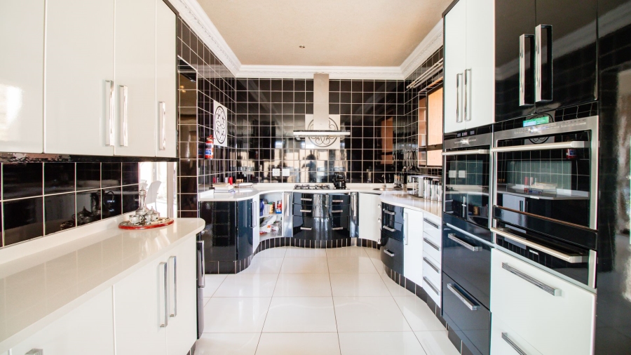 4 Bedroom Property for Sale in Serengeti Lifestyle Estate Gauteng