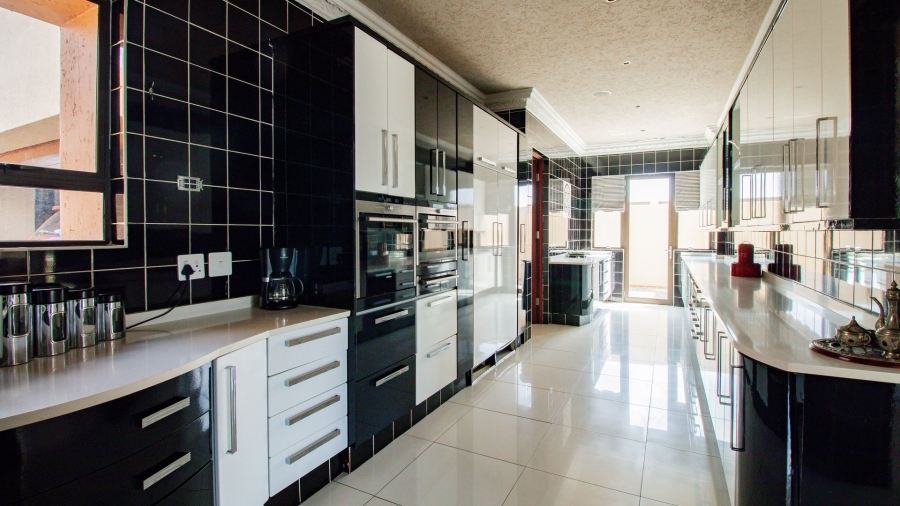 4 Bedroom Property for Sale in Serengeti Lifestyle Estate Gauteng