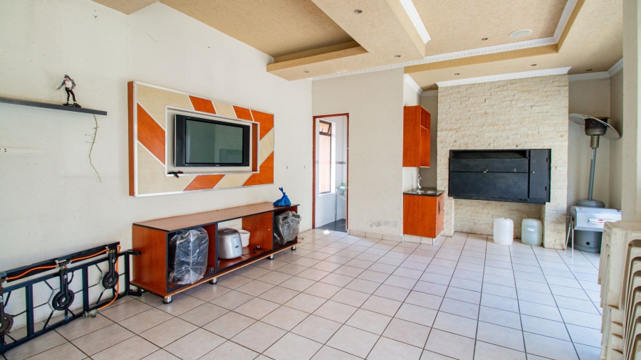 4 Bedroom Property for Sale in Serengeti Lifestyle Estate Gauteng