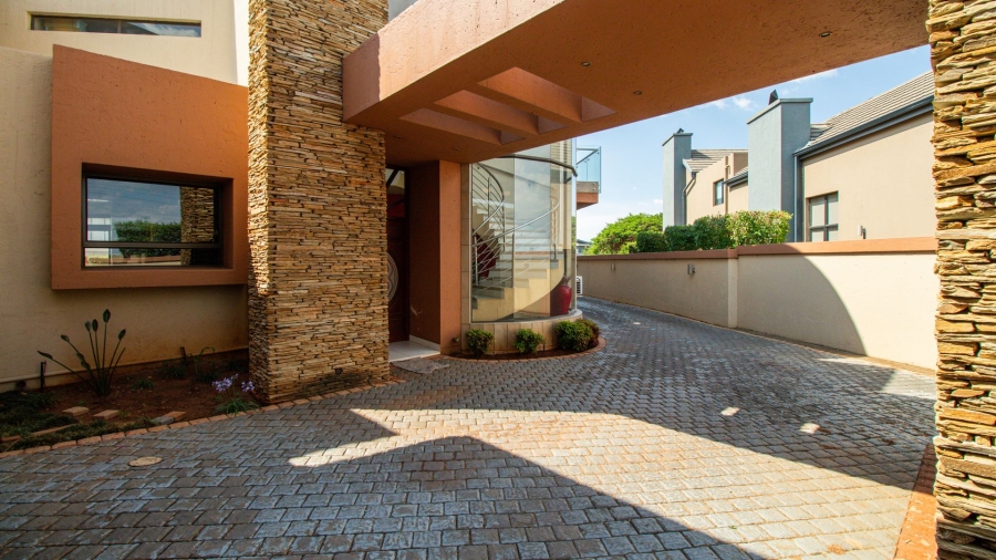 4 Bedroom Property for Sale in Serengeti Lifestyle Estate Gauteng