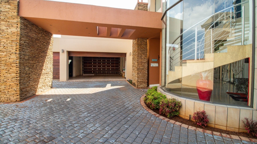 4 Bedroom Property for Sale in Serengeti Lifestyle Estate Gauteng