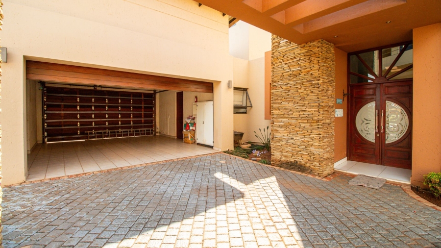 4 Bedroom Property for Sale in Serengeti Lifestyle Estate Gauteng