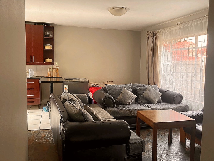 1 Bedroom Property for Sale in Windsor West Gauteng