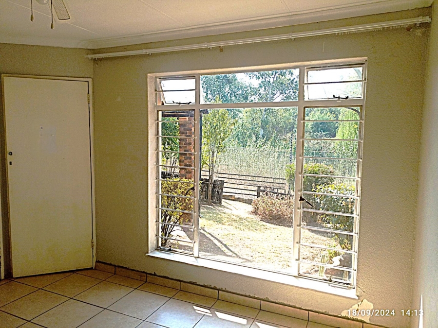 2 Bedroom Property for Sale in Sonneglans Gauteng