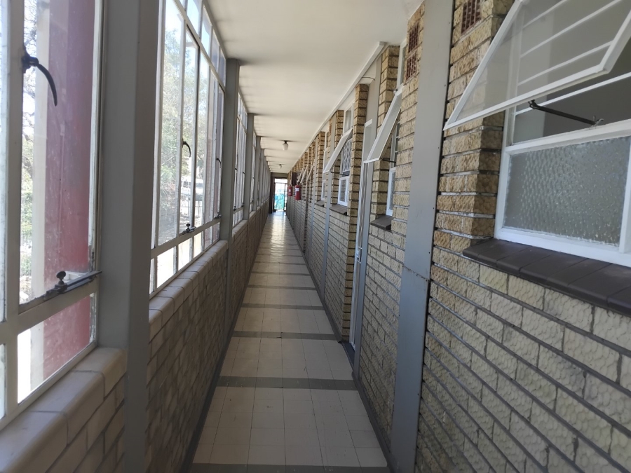 1 Bedroom Property for Sale in Lorentzville Gauteng