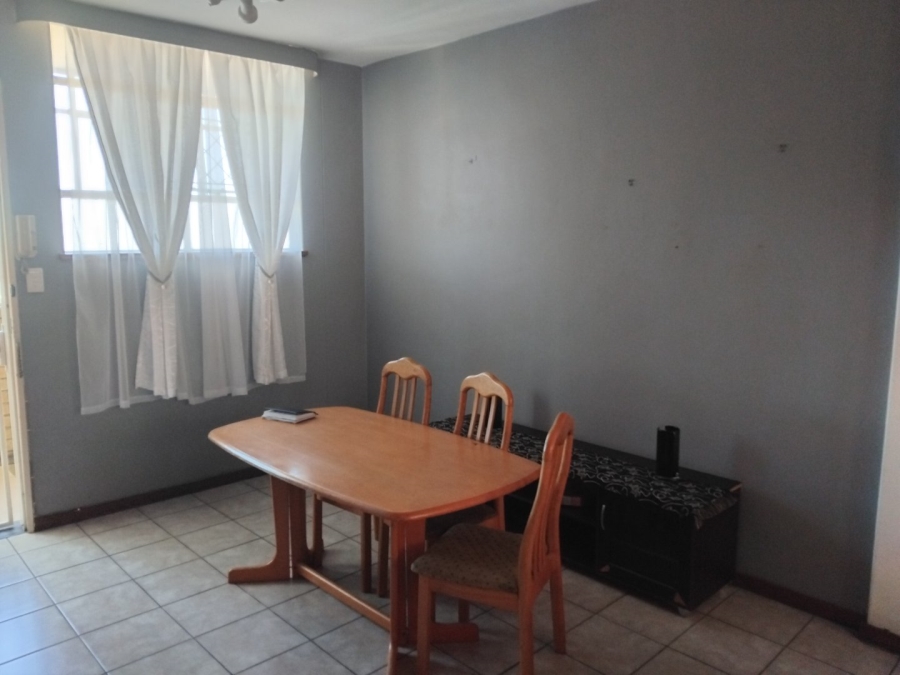 1 Bedroom Property for Sale in Lorentzville Gauteng