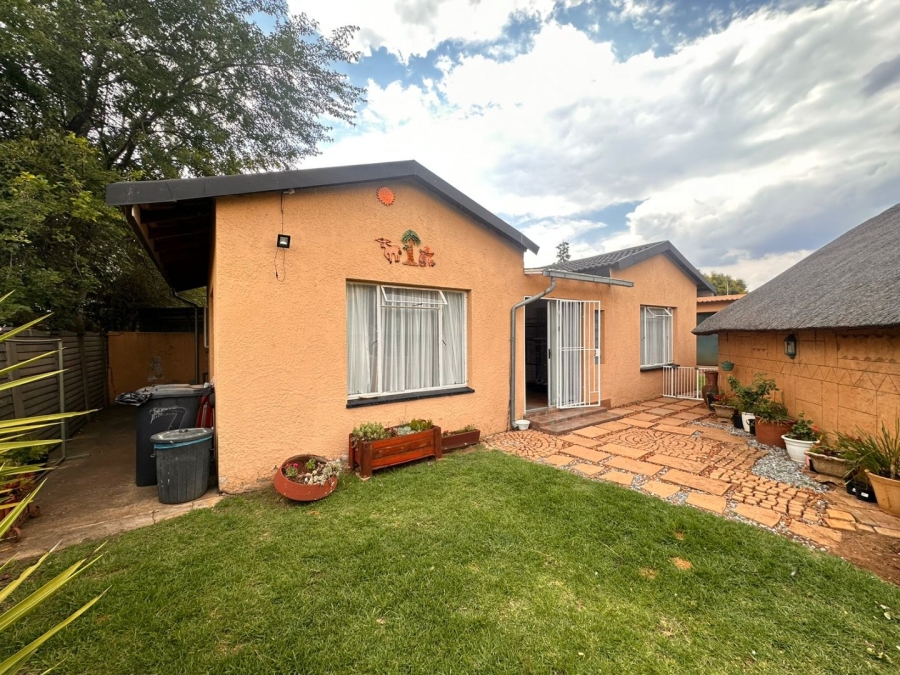 4 Bedroom Property for Sale in Mayfield Park Gauteng