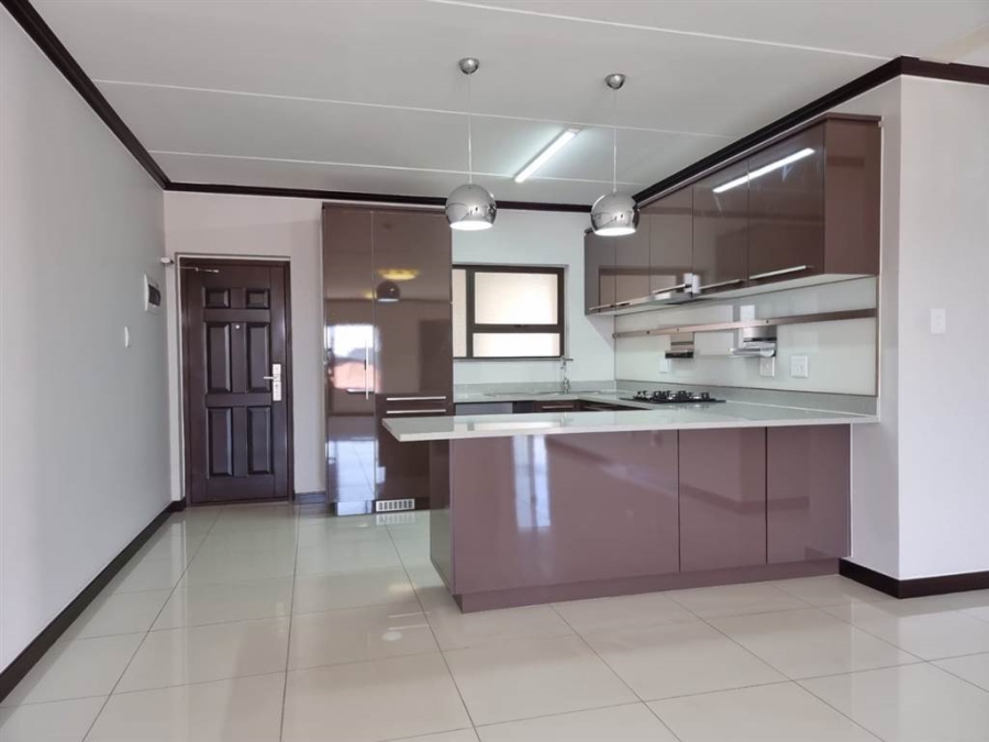 To Let 2 Bedroom Property for Rent in Broadacres Gauteng