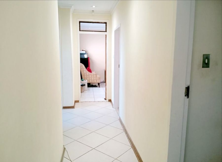 To Let 3 Bedroom Property for Rent in Kwaggasrand Gauteng