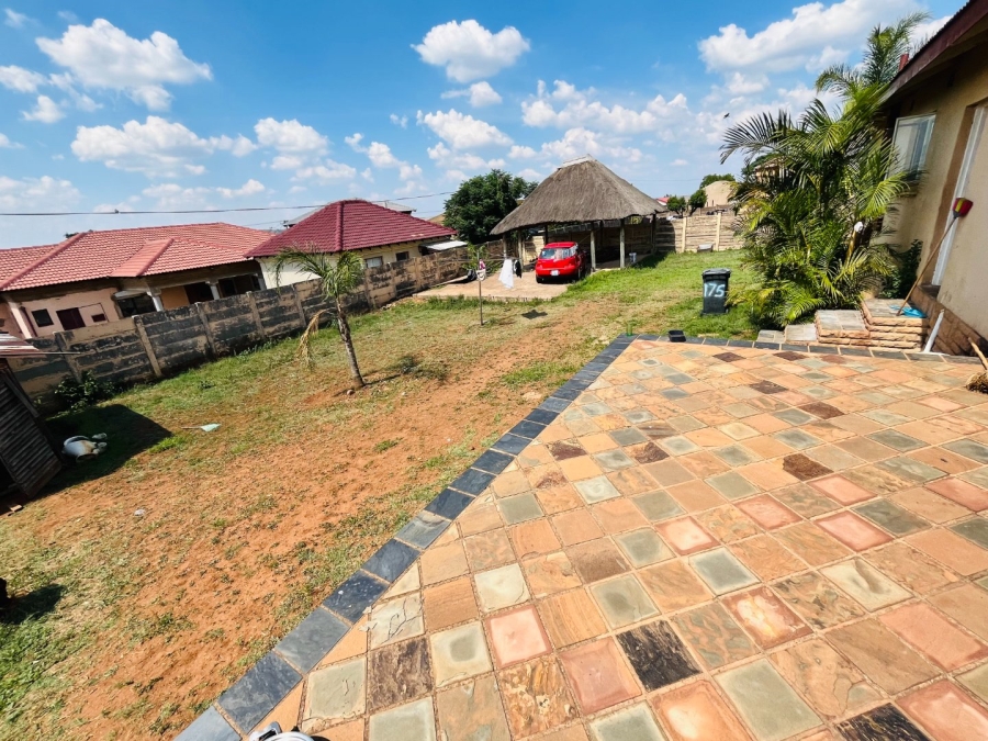 To Let 3 Bedroom Property for Rent in Kwaggasrand Gauteng