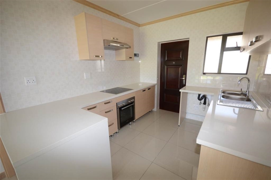 To Let 2 Bedroom Property for Rent in Broadacres Gauteng