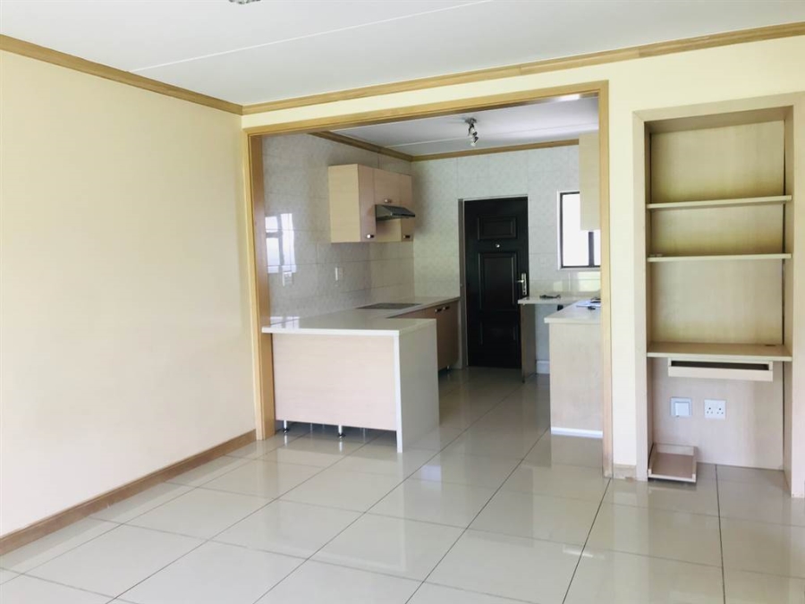 To Let 2 Bedroom Property for Rent in Broadacres Gauteng