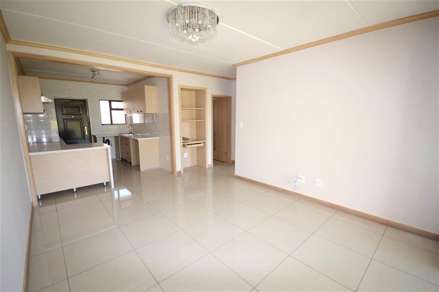 To Let 2 Bedroom Property for Rent in Broadacres Gauteng