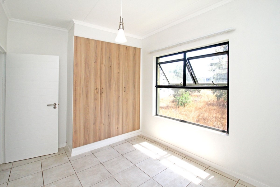 2 Bedroom Property for Sale in Comet Gauteng