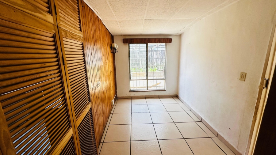 4 Bedroom Property for Sale in Sunnyridge Gauteng