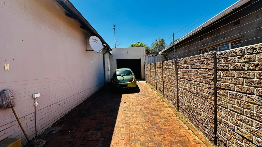 4 Bedroom Property for Sale in Sunnyridge Gauteng