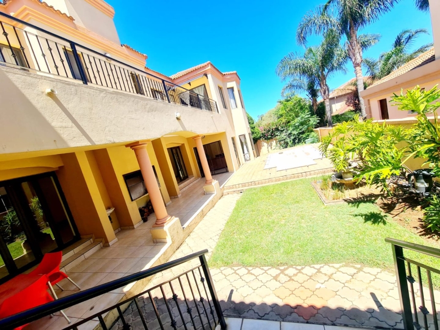 5 Bedroom Property for Sale in Blue Valley Golf Estate Gauteng